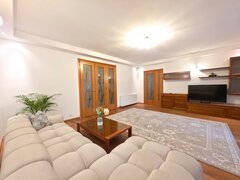 Baneasa Garlei- Dobrogeanu Gherea comision 0% - Vila P+1+M 6 camere curte 550mp